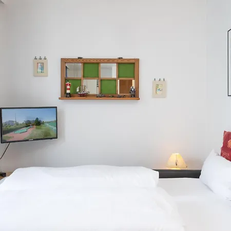 651, Seepark * ゼリン